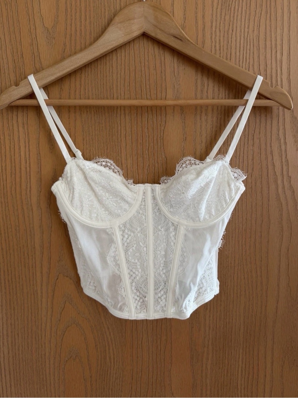 NWT WHITE FOX BOUTIQUE Feel The Passion Lace Bustier Romantic Top White Size XS